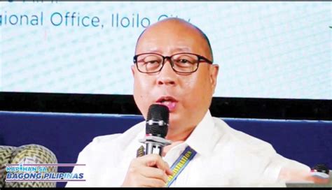 LRA aims to fully computerize Region 6 Registry of Deeds offices .